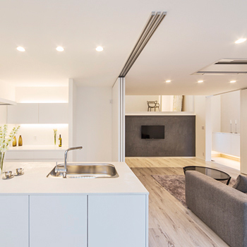 クラフトホーム 【シンプルモダン×スキップフロア※間取図あり】シンプルを追求した美術館のような白い家の建築実例画像1