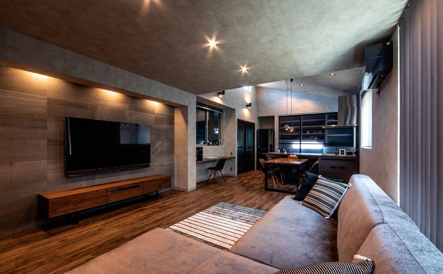 クラフトホーム 【2000万円台/インナーガレージ/注文住宅/間取り図】愛車＆水上バイクを並べて趣味を楽しむガレージハウスの建築実例画像3