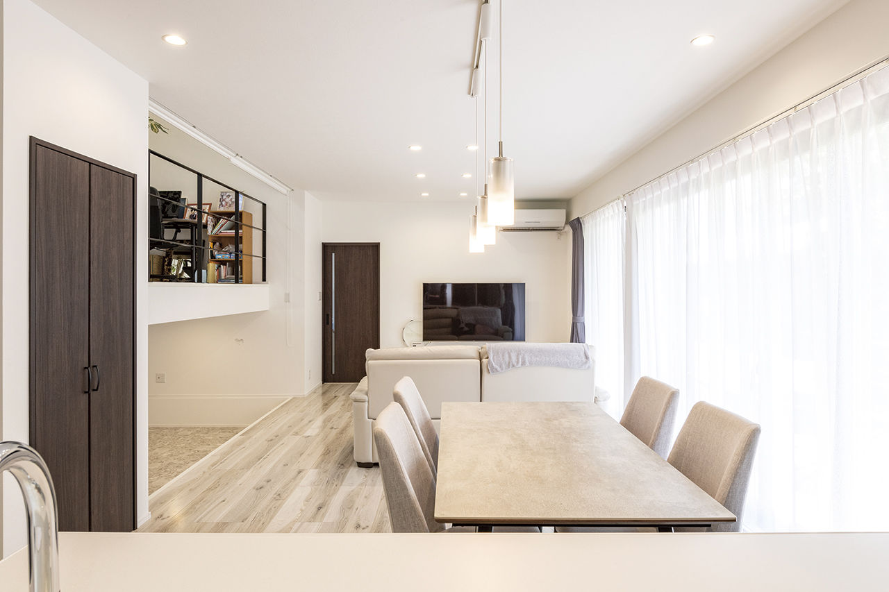 クラフトホーム 【1000万円台/ビルトインガレージ/シンプルモダン/50坪台/4LDK/間取り図】『遊び』にこだわった間取りの家の建築実例画像6