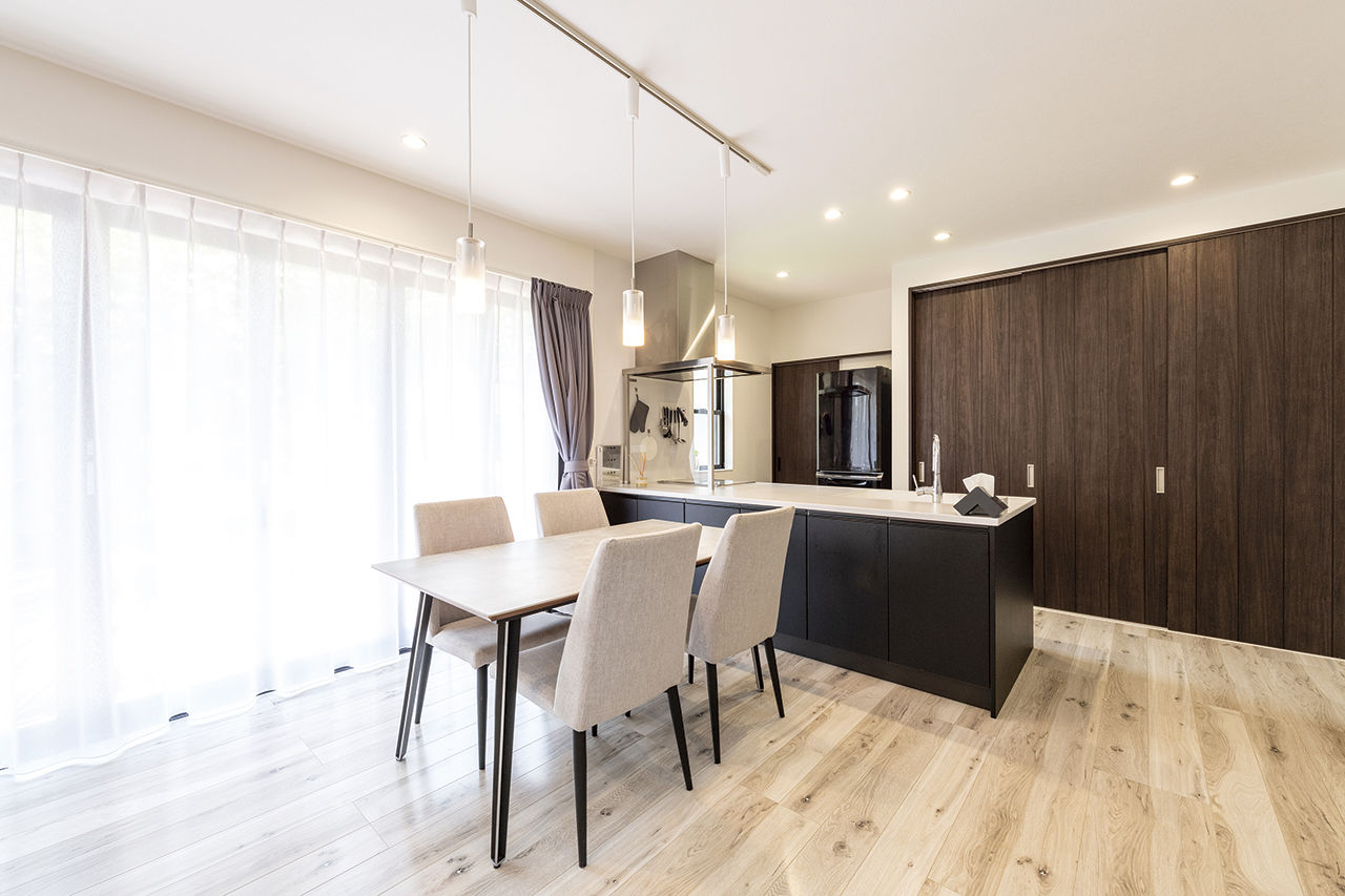 クラフトホーム 【1000万円台/ビルトインガレージ/シンプルモダン/50坪台/4LDK/間取り図】『遊び』にこだわった間取りの家の建築実例画像7