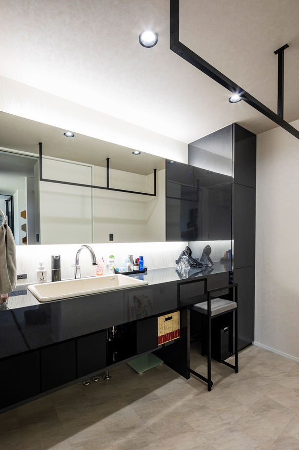 クラフトホーム 【2000万円台/35坪台/シンプルモダン/30代】大空間を実現した吹抜けLDKや造作ランドリールームを叶えた家の建築実例画像5