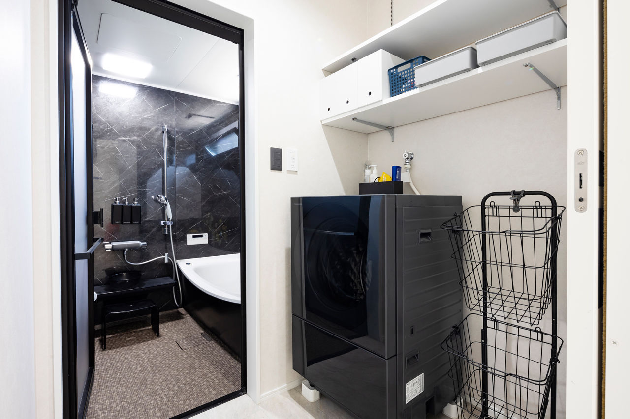 クラフトホーム 【2000万円台/35坪台/シンプルモダン/30代】大空間を実現した吹抜けLDKや造作ランドリールームを叶えた家の建築実例画像6