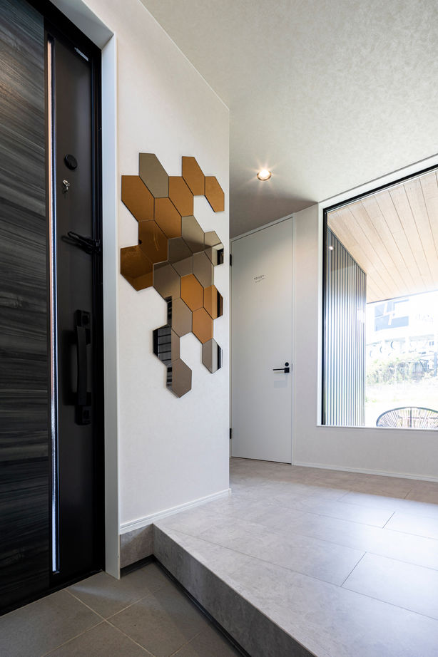 クラフトホーム 【2000万円台/35坪台/シンプルモダン/30代】大空間を実現した吹抜けLDKや造作ランドリールームを叶えた家の建築実例画像7