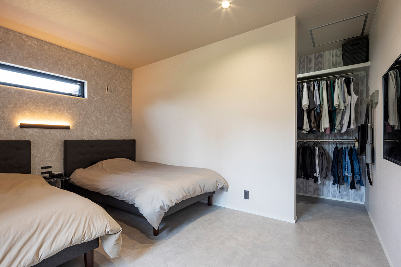 クラフトホーム 【2000万円台/35坪台/シンプルモダン/30代】大空間を実現した吹抜けLDKや造作ランドリールームを叶えた家の建築実例画像9