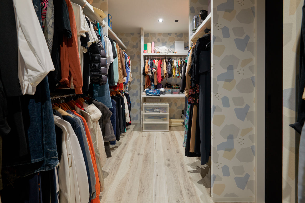 クラフトホーム 【2000万円台/40坪台/インナーガレージ/土間玄関/間取図有】愛車が映えるガレージや土間玄関がカッコいい家の建築実例画像10