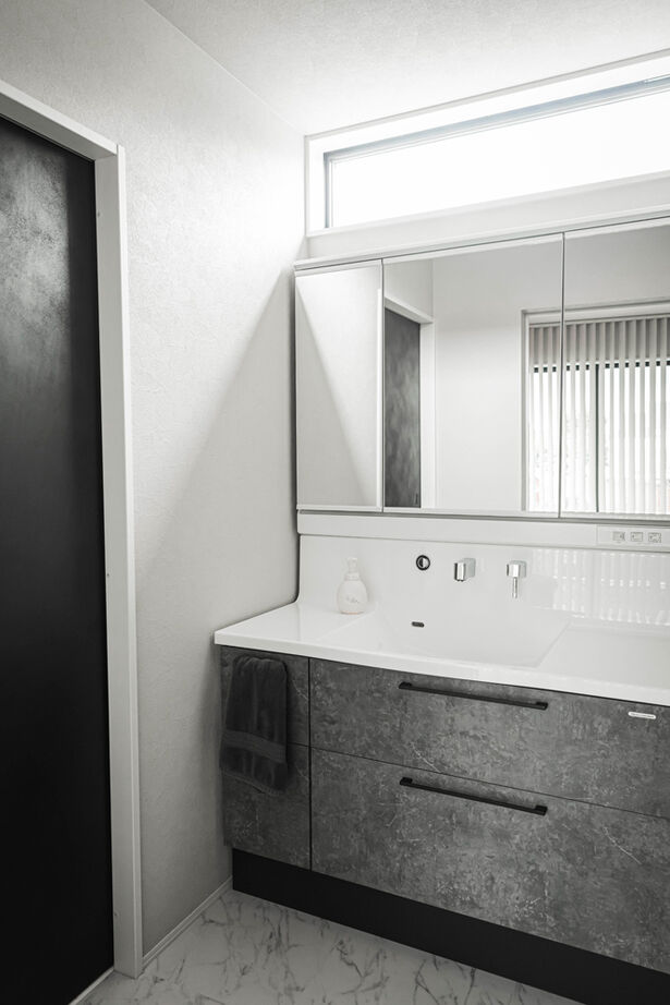 クラフトホーム 【2000万円/平屋/30坪台/3LDK/間取り図】コの字型の平屋。プライバシーを守る中庭で開放的な暮らしを満喫！の建築実例画像13