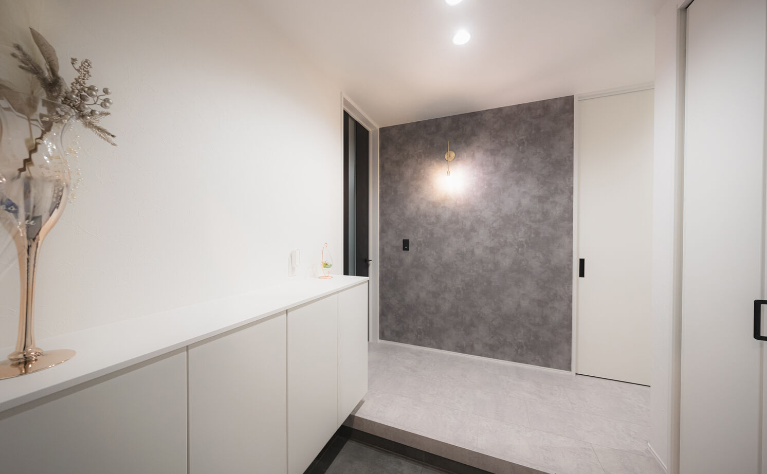 クラフトホーム 【2000万円台/30坪台/3LDK/2階建て】ホテルライクなくつろぎの空間を叶えたスタイリッシュなガレージハウスの建築実例画像15