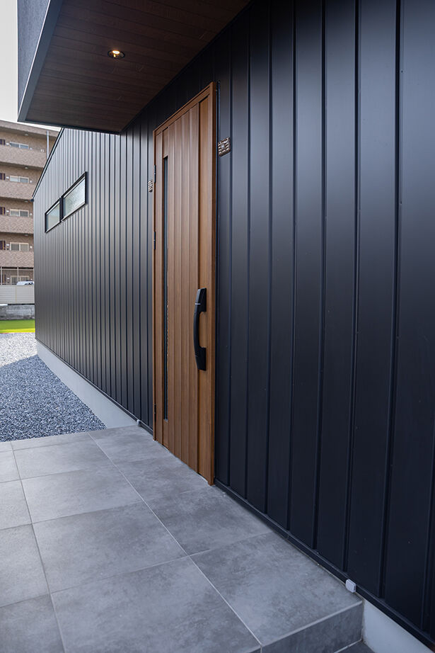 クラフトホーム 【2000万円台/30坪台/3LDK/2階建て】ホテルライクなくつろぎの空間を叶えたスタイリッシュなガレージハウスの建築実例画像16