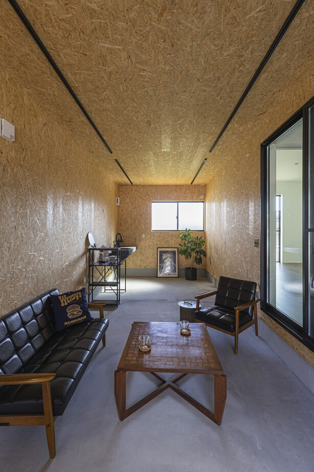 クラフトホーム 【900万円/平屋14.2坪/間取り図】小さくても、自由で、カッコいい。“ガレージが主役” の住まいの建築実例画像2