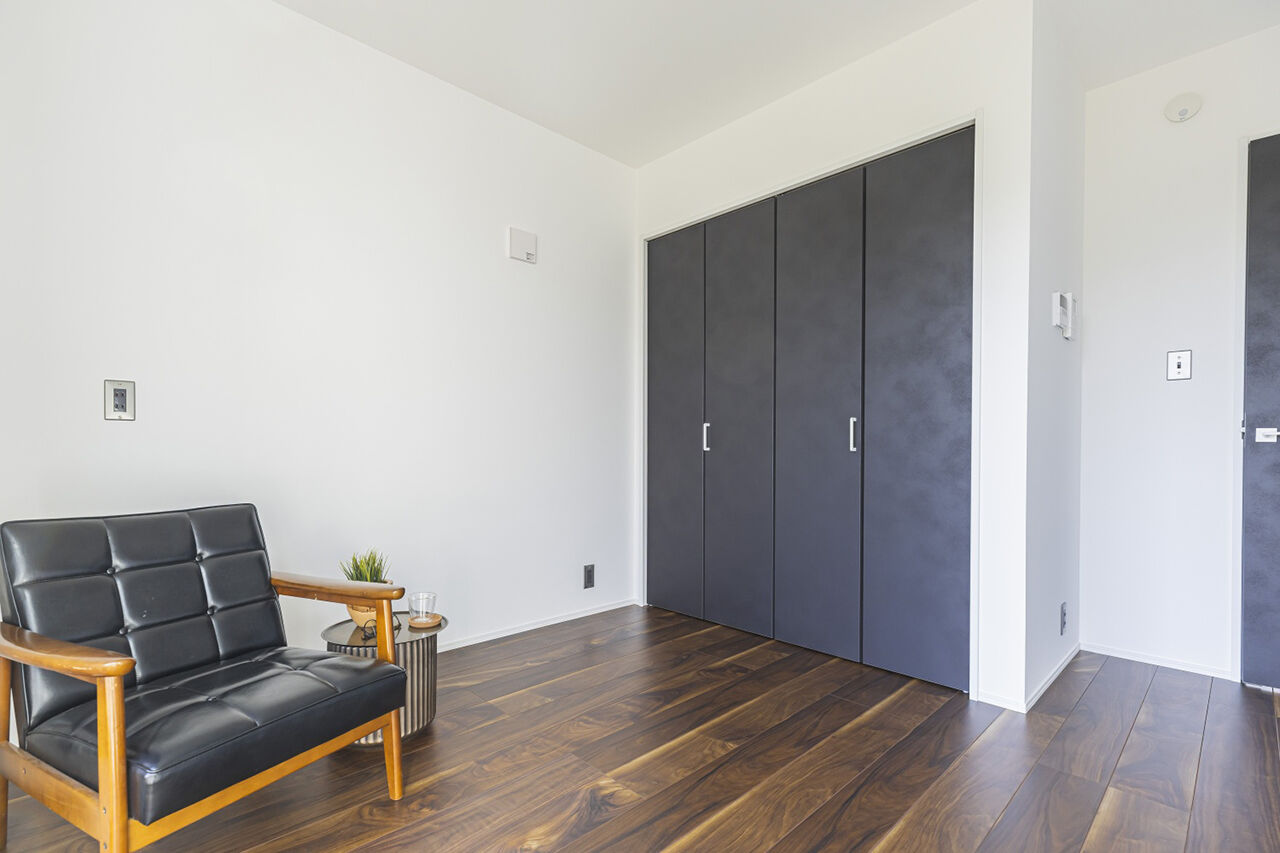 クラフトホーム 【900万円/平屋14.2坪/間取り図】小さくても、自由で、カッコいい。“ガレージが主役” の住まいの建築実例画像6