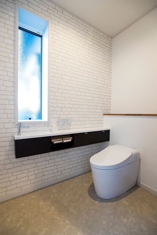 サティスホーム岐阜 【間取り図有×平屋×回遊導線】無垢の床で子供にも安心。暮らしの機能をコの字でゾーニングした平屋の建築実例画像12