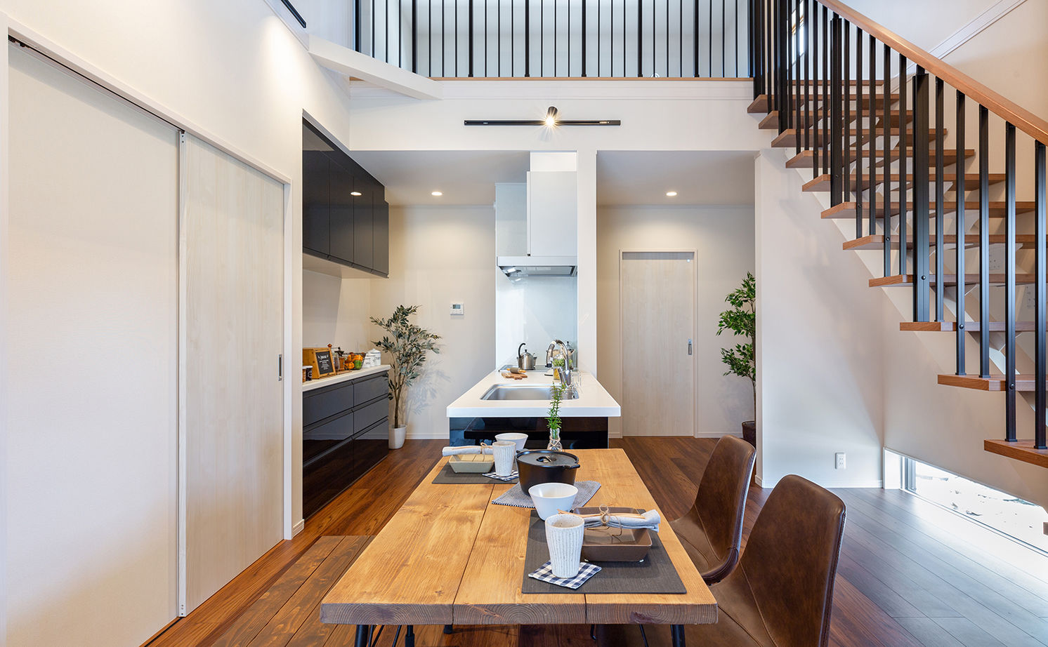 サティスホーム岐阜 【間取り図有×1000万円台×平屋×回遊導線】家族が自然につながるLDK。将来を見越したバリアフリーな平屋の建築実例画像9