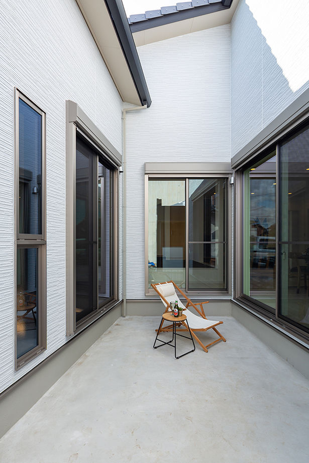 サティスホーム岐阜 【岐阜市×間取図有×平屋×1000万円台】夫婦２人で暮らしの楽しみを進化させる、中庭を囲むコの字型の平屋の建築実例画像10