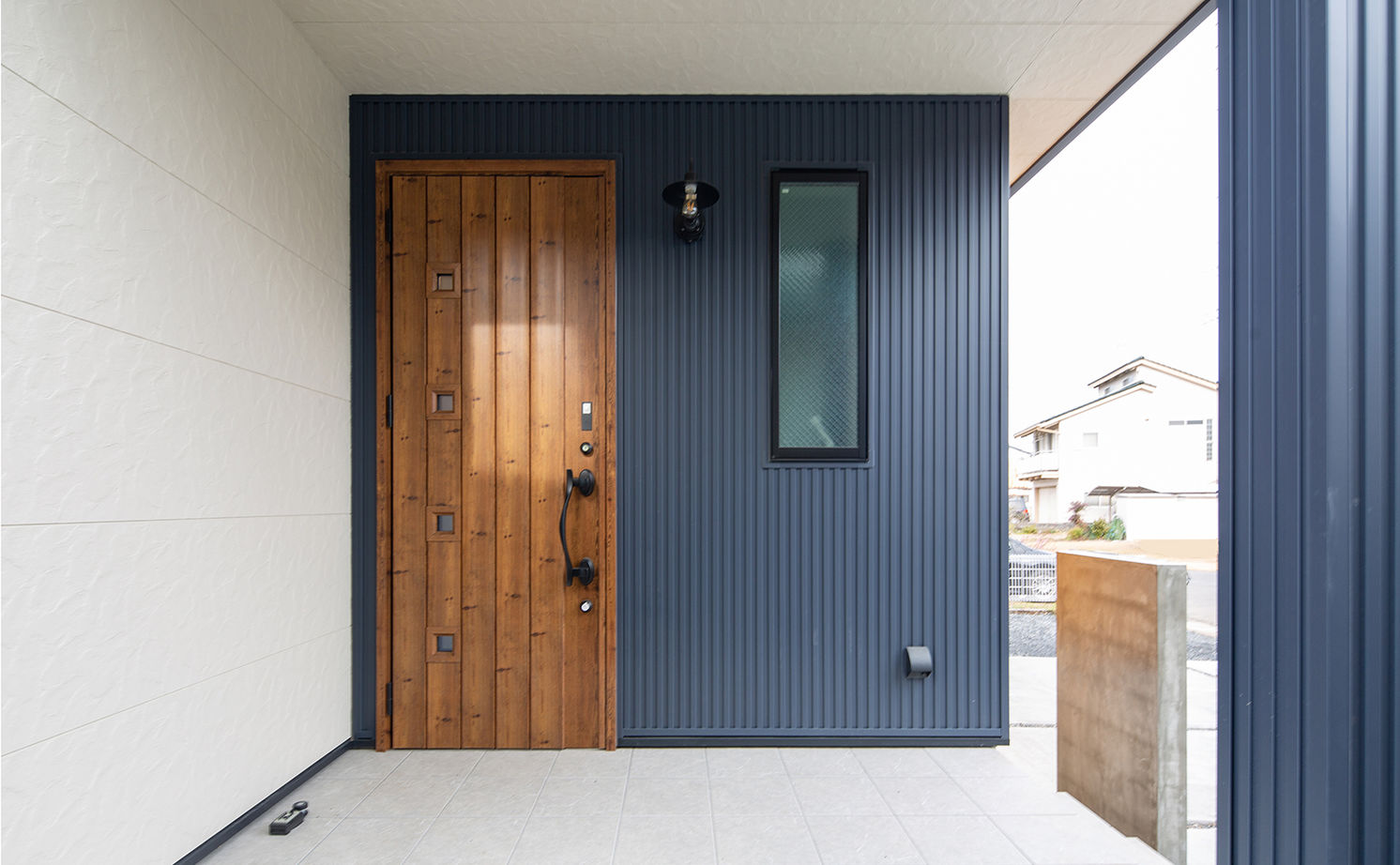 サティスホーム岐阜 【岐阜市×間取り図有×2000万円台×土間】暮らしを考えた収納動線が魅力。オーバーハングのスクエアハウスの建築実例画像4