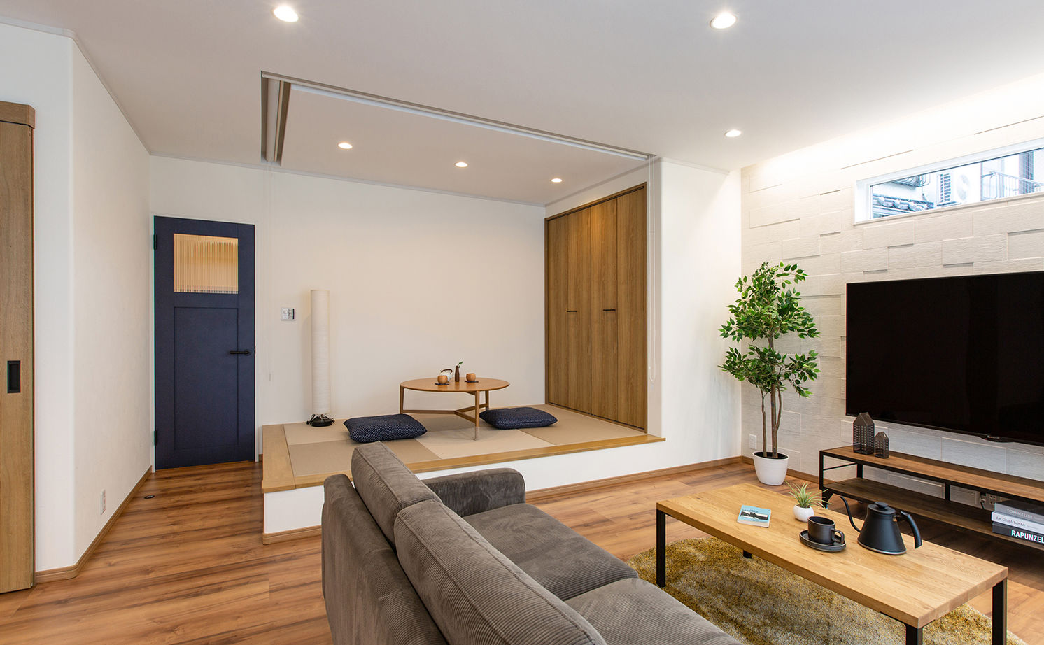 サティスホーム岐阜 【岐阜市×間取り図有×2000万円台×土間】暮らしを考えた収納動線が魅力。オーバーハングのスクエアハウスの建築実例画像9