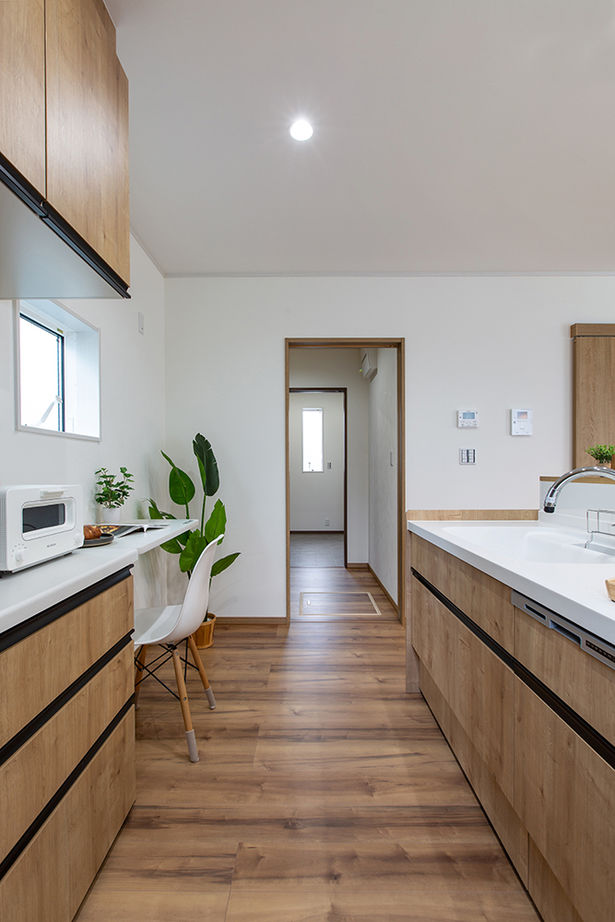 サティスホーム岐阜 【岐阜市×間取り図有×2000万円台×土間】暮らしを考えた収納動線が魅力。オーバーハングのスクエアハウスの建築実例画像15