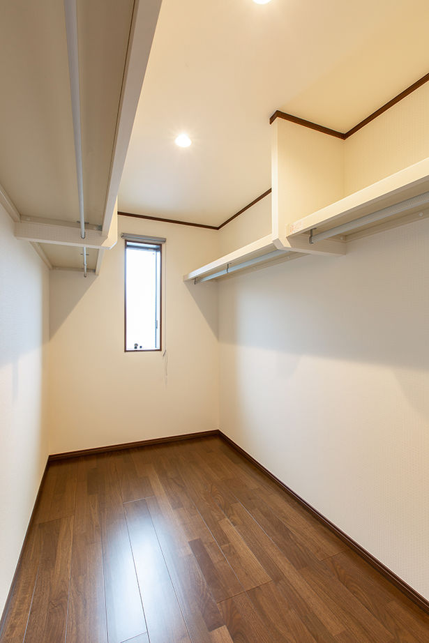 サティスホーム岐阜 【岐阜市×間取り図有×2000万円台×土間】暮らしを考えた収納動線が魅力。オーバーハングのスクエアハウスの建築実例画像18