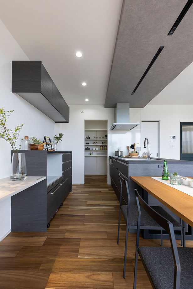 サティスホーム岐阜 【瑞穂市×間取図有×半平屋スタイル】スムーズな生活動線を叶えた、軒裏が映える半平屋のデザイン住宅の建築実例画像14