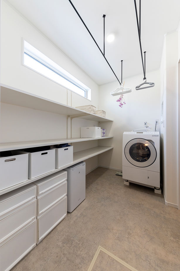 サティスホーム岐阜 【岐阜県×2000万円台×平屋×中庭】暮らすほど快適性を実感。風情あるガルバリウム外観のコの字型平屋の建築実例画像8