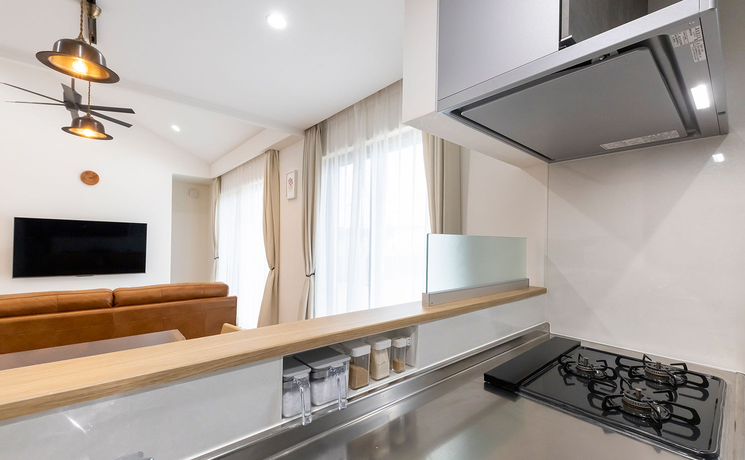 サティスホーム岐阜 【一宮市×間取り図有×2000万円台×平屋】小屋裏を活かした開放的なリビング。収納力と家事動線を極めた平屋の建築実例画像10