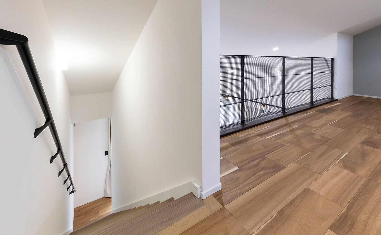 サティスホーム岐阜 【一宮市×間取り図有×2000万円台×平屋】小屋裏を活かした開放的なリビング。収納力と家事動線を極めた平屋の建築実例画像13