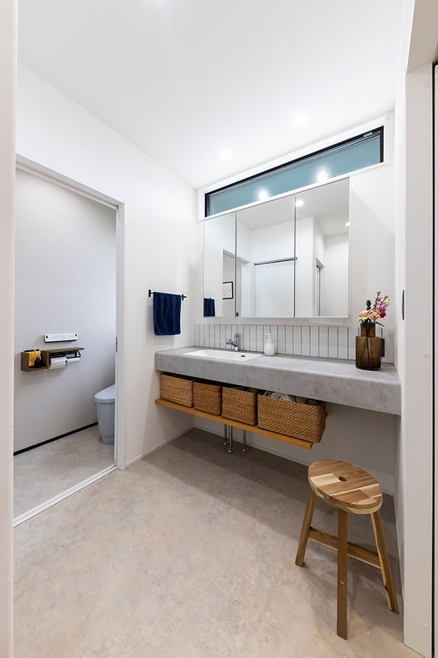 サティスホーム岐阜 【一宮市×間取り図有×2000万円台×平屋】小屋裏を活かした開放的なリビング。収納力と家事動線を極めた平屋の建築実例画像16