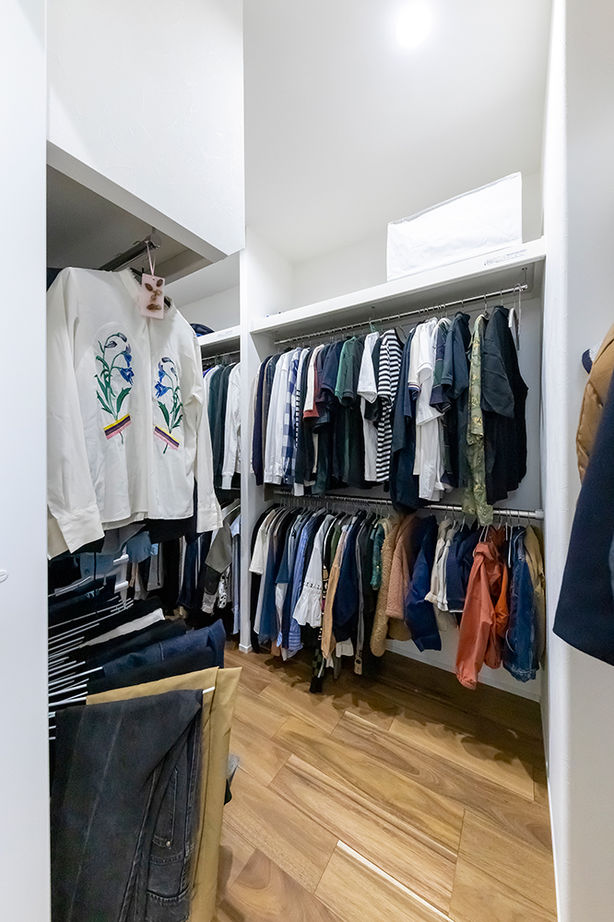 サティスホーム岐阜 【一宮市×間取り図有×2000万円台×平屋】小屋裏を活かした開放的なリビング。収納力と家事動線を極めた平屋の建築実例画像19