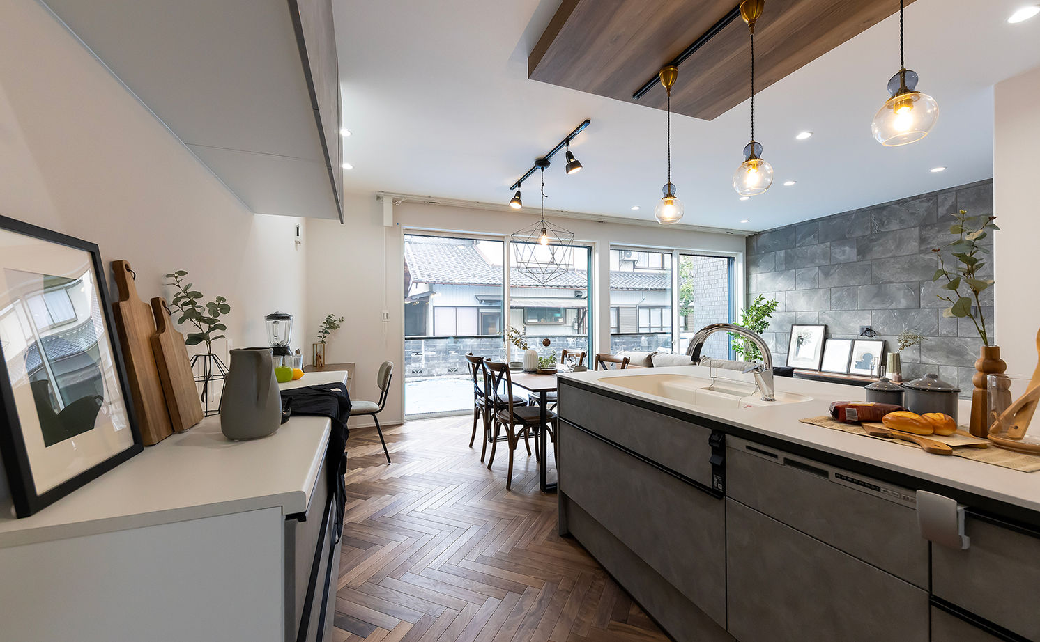 サティスホーム岐阜 【岐阜市×2000万円台×間取り図有×無垢床】アイアン階段と家事動線が自慢の家の建築実例画像7