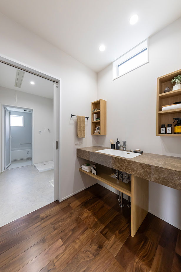 サティスホーム岐阜 【岐阜市×2000万円台×間取り図有×無垢床】アイアン階段と家事動線が自慢の家の建築実例画像12