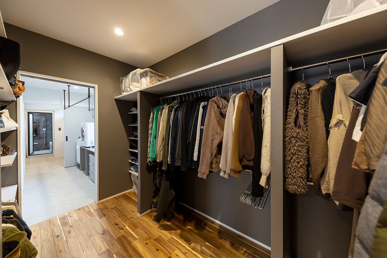 サティスホーム岐阜 【インナーガレージ×吹き抜けリビング×間取り図有×2000万円台】デザインも素材も！理想を全て叶えた家の建築実例画像8