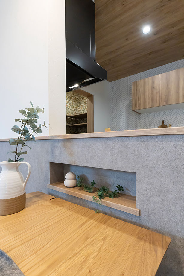 サティスホーム岐阜 【岐阜市×平屋】プライバシーを守り陽光も取り入れる、テラスをコの字型に囲んだ外に閉じ内に開く平屋の建築実例画像9