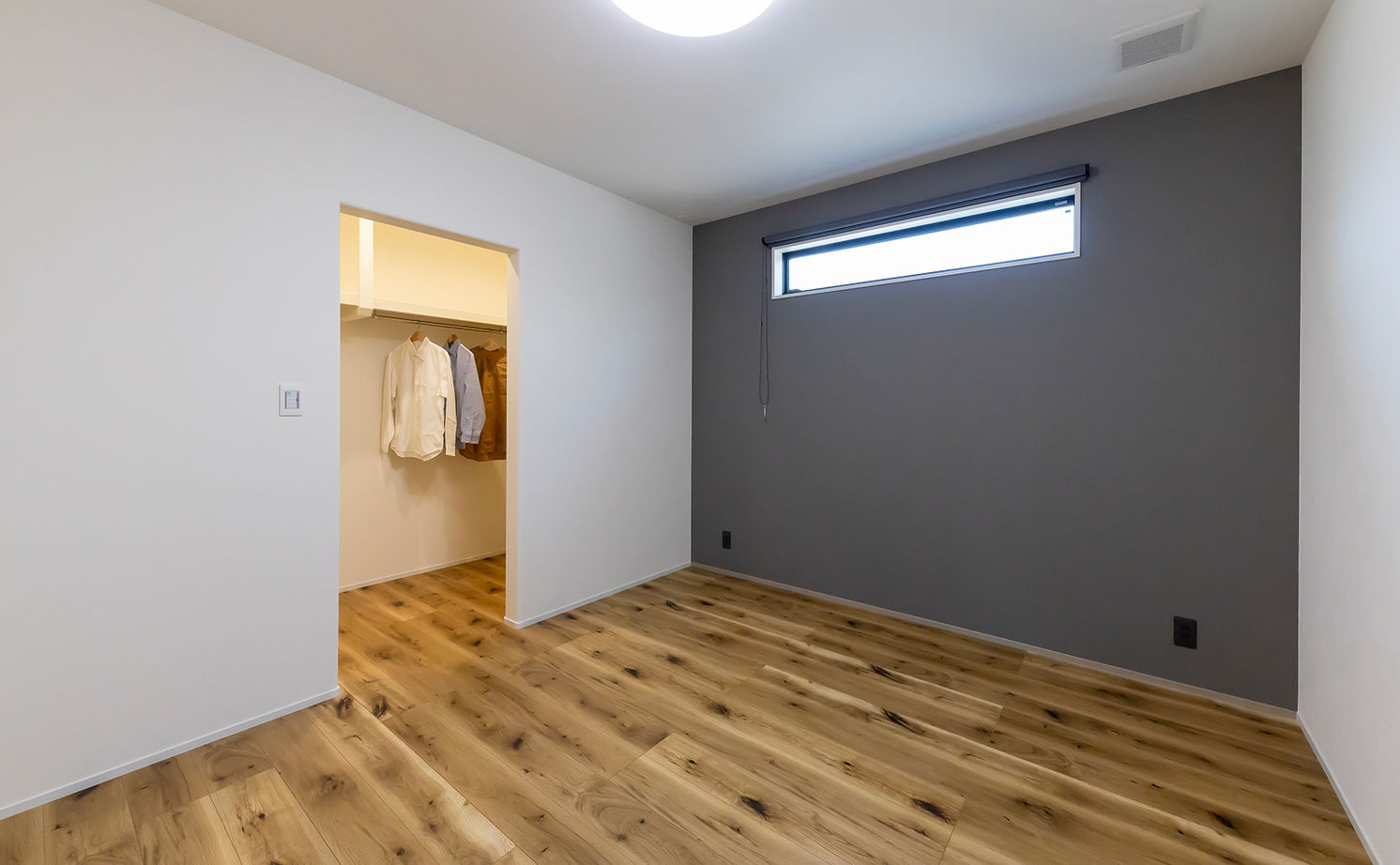 サティスホーム岐阜 【岐阜市×平屋】プライバシーを守り陽光も取り入れる、テラスをコの字型に囲んだ外に閉じ内に開く平屋の建築実例画像17