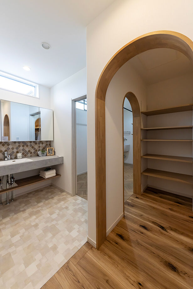 サティスホーム岐阜 【揖斐郡×平屋×間取り図有】平屋はフロアのゾーニングが快適生活の決め手。そこで「コの字型」を採用！の建築実例画像14