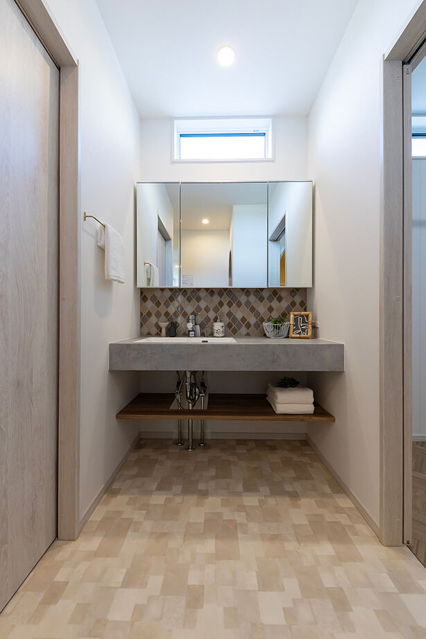 サティスホーム岐阜 【揖斐郡×平屋×間取り図有】平屋はフロアのゾーニングが快適生活の決め手。そこで「コの字型」を採用！の建築実例画像15