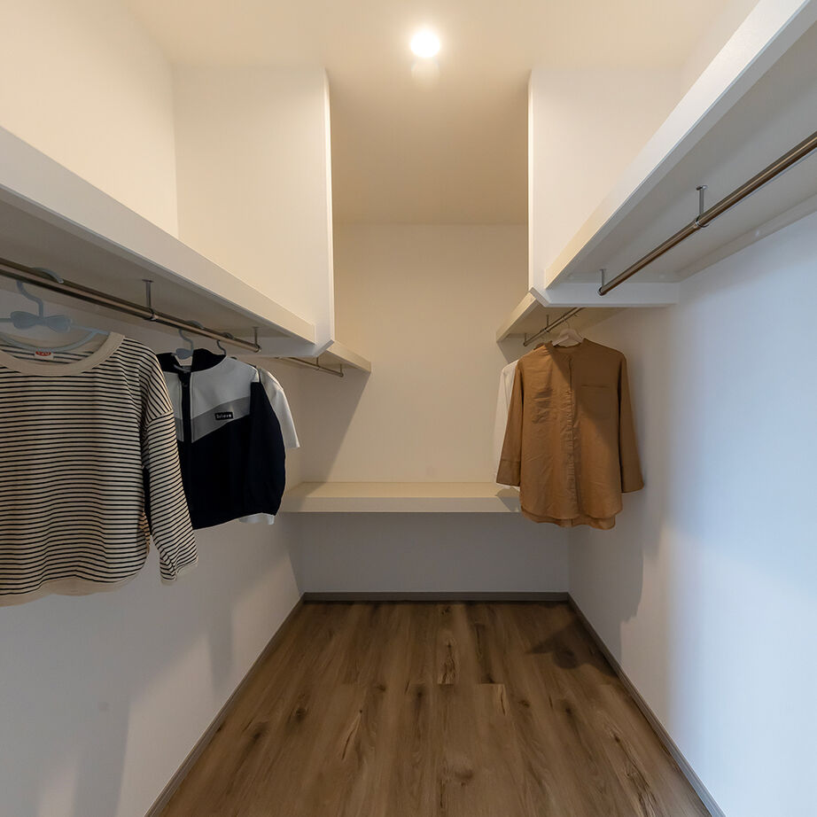 サティスホーム岐阜 【揖斐郡×平屋×間取り図有】平屋はフロアのゾーニングが快適生活の決め手。そこで「コの字型」を採用！の建築実例画像18