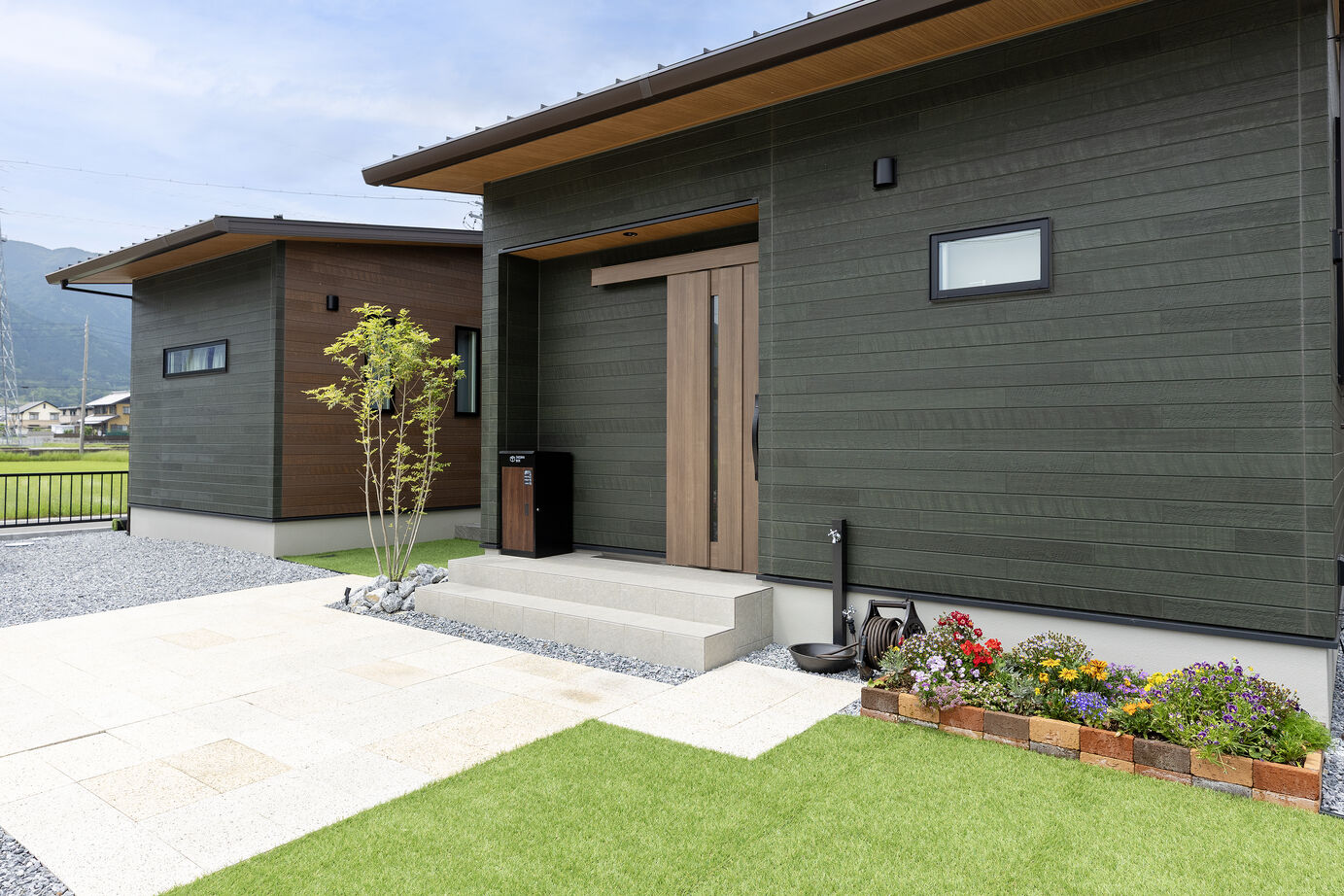 サティスホーム岐阜 【揖斐郡×平屋×間取り図有】平屋はフロアのゾーニングが快適生活の決め手。そこで「コの字型」を採用！の建築実例画像20