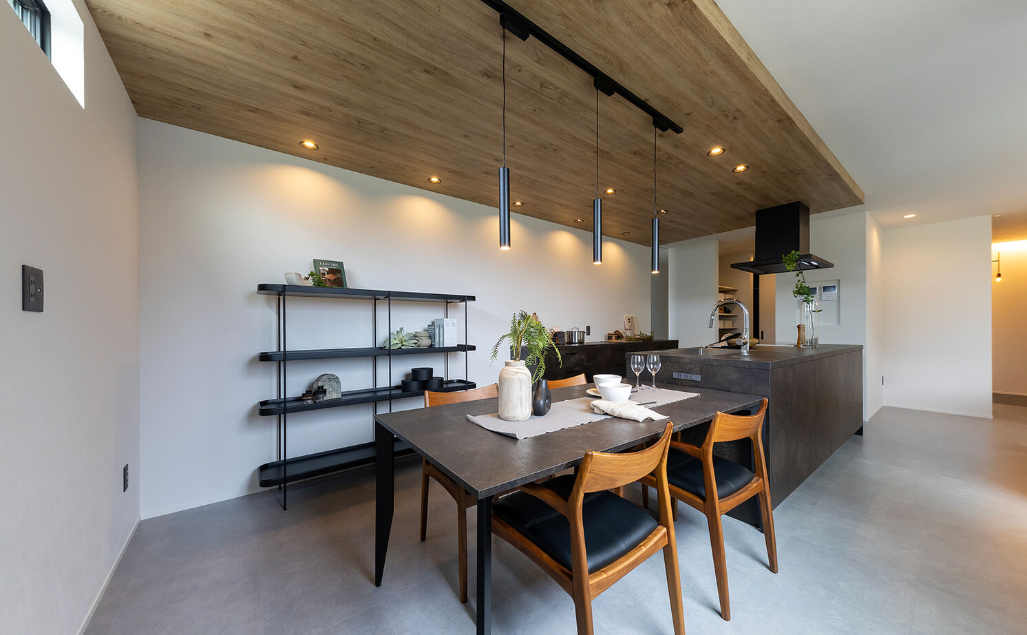 サティスホーム岐阜 【岐阜県×平屋×2000万円台】「長期優良住宅」＆「HEAT20・G2」など性能も極めたクールな平屋の建築実例画像6