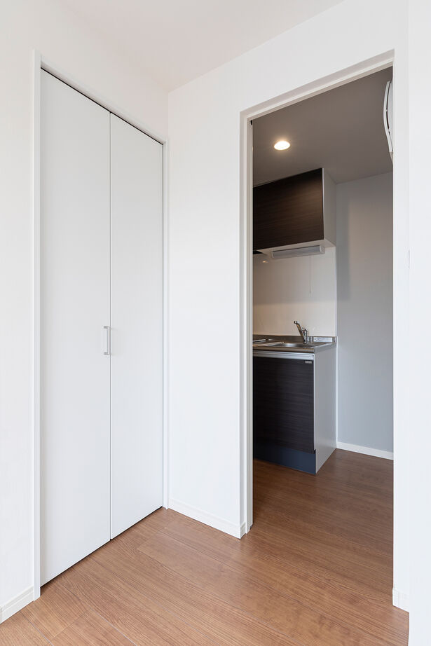 テイクアンドフォー 【賃貸併用／木造防火／高気密・高断熱】高低差のある土地にも対応。最大限に敷地を生かした賃貸併用住宅の建築実例画像3