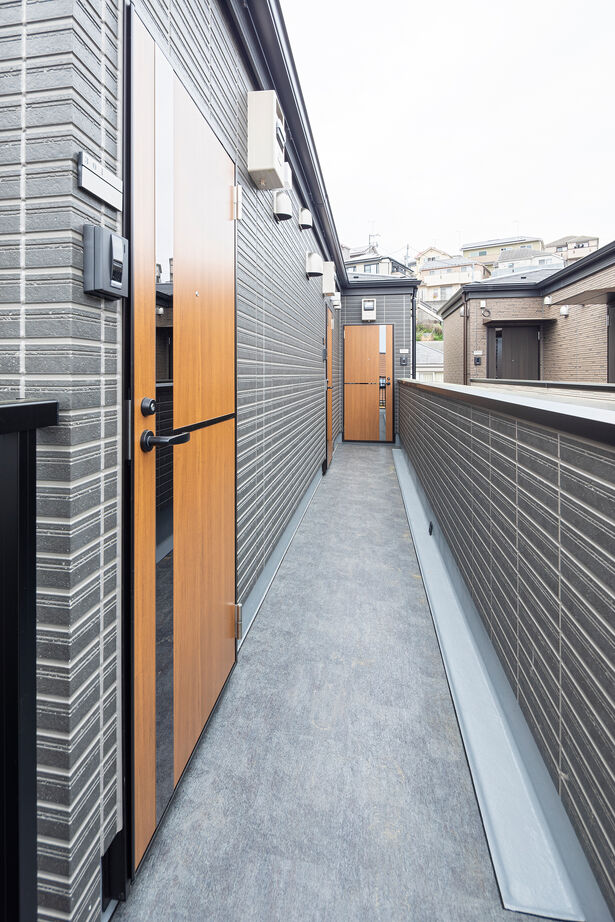 テイクアンドフォー 【賃貸併用／木造防火／高気密・高断熱】高低差のある土地にも対応。最大限に敷地を生かした賃貸併用住宅の建築実例画像10