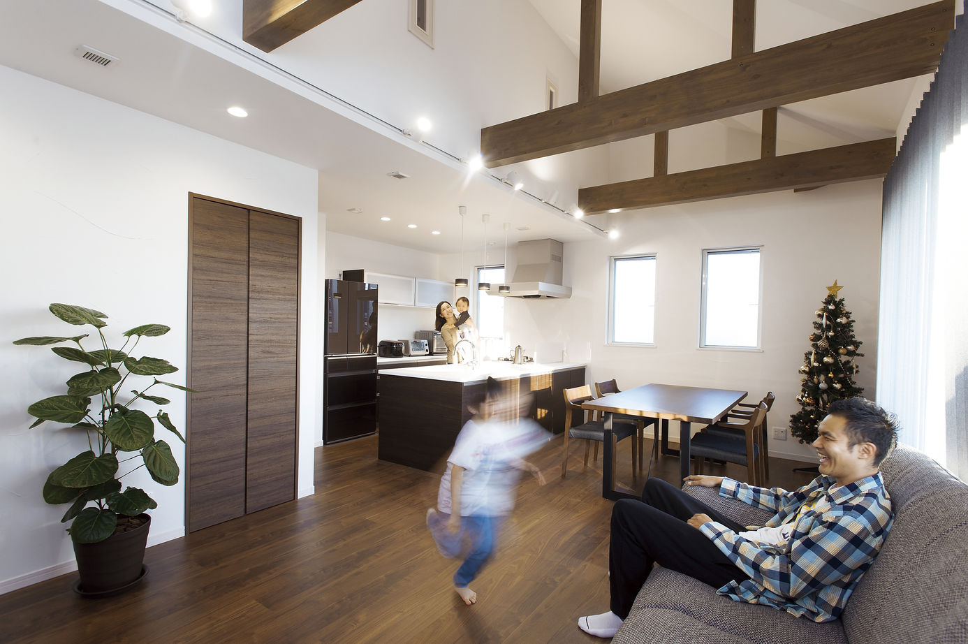 小嶋工務店 TOKYO WOOD 【間取りあり/60坪台/4000万円台/二世帯住宅】親世帯も子世帯もたくさんの要望を詰め込んだエコ住宅の建築実例画像4