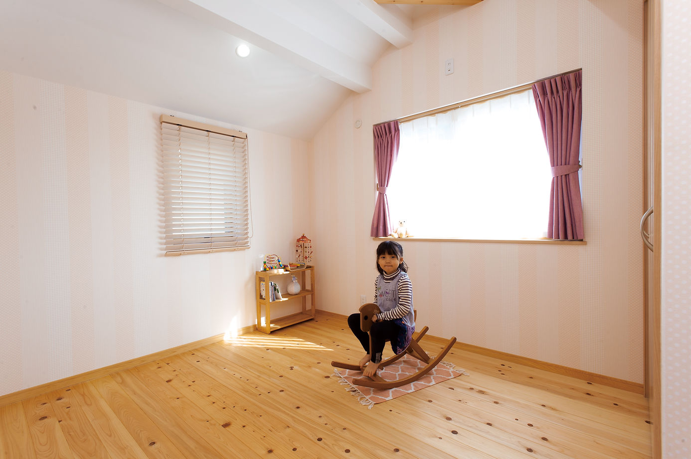 小嶋工務店 TOKYO WOOD 【間取りあり/20坪台/2000万円台/ピアノ】地産地消に憧れて大好きな自然素材と木の香りに包まれた家の建築実例画像3