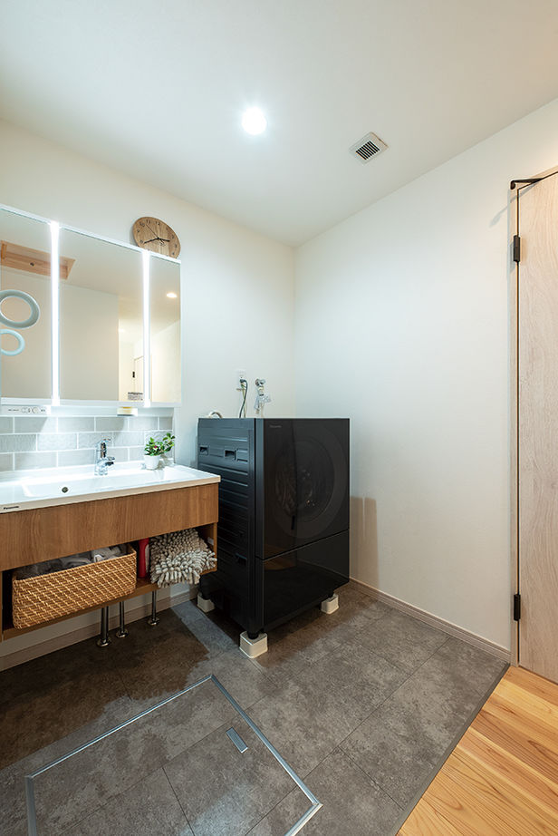 小嶋工務店 TOKYO WOOD 【間取り図あり/30坪台/3000万円台】陽光と無垢床の優しさが、家族の癒しに。家事や子育てへの工夫も魅力の建築実例画像6