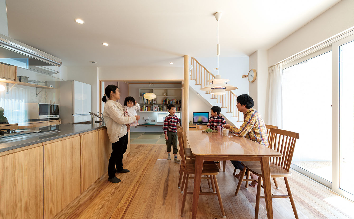 小嶋工務店 TOKYO WOOD 【東京ゼロエミ水準3取得/30坪台/間取り図有】のびのび遊ぶ子どもの姿に満足！開放感と優しさ溢れる木の家の建築実例画像5