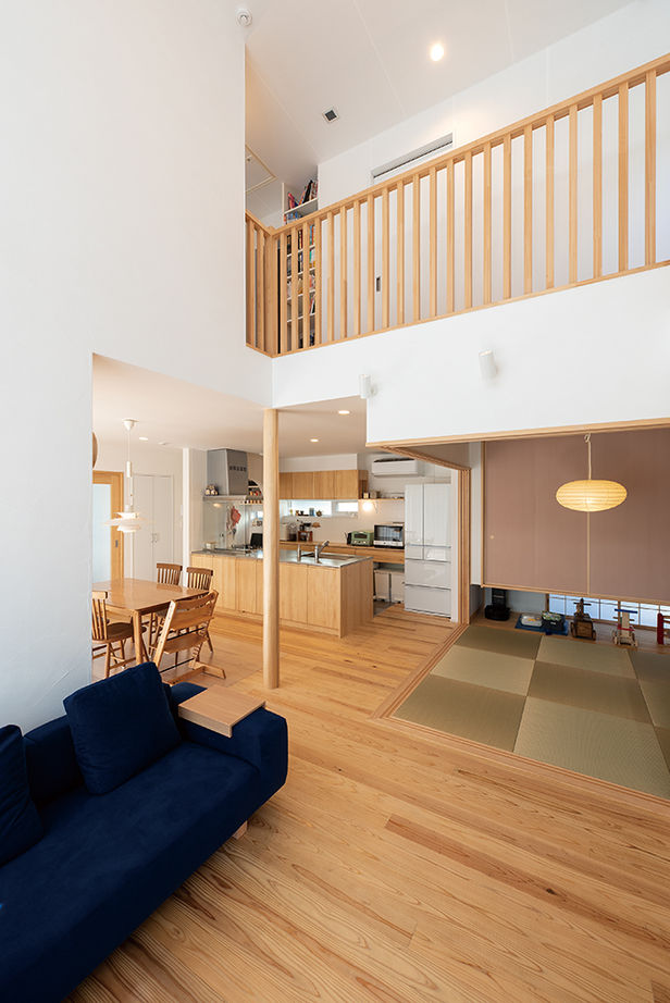 小嶋工務店 TOKYO WOOD 【東京ゼロエミ水準3取得/30坪台/間取り図有】のびのび遊ぶ子どもの姿に満足！開放感と優しさ溢れる木の家の建築実例画像6