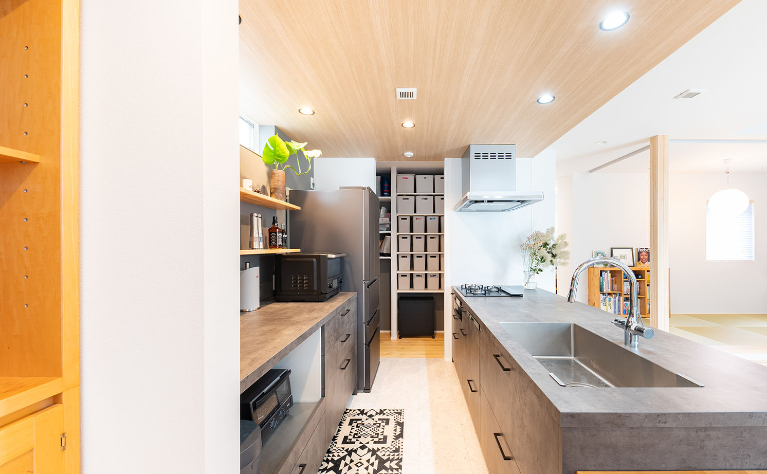 小嶋工務店 TOKYO WOOD 【間取り図あり/30坪台/3000万円台】開放感あふれる大人のモダンスタイル空間。縦横に広がる空間設計に注目の建築実例画像7