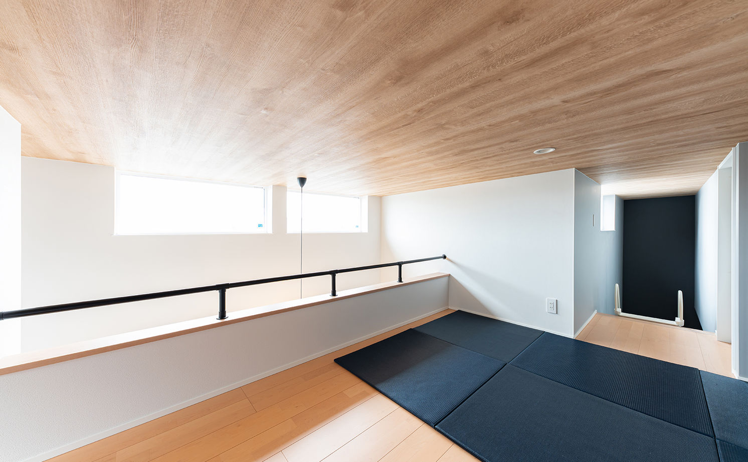 小嶋工務店 TOKYO WOOD 【間取り図あり/30坪台/3000万円台】開放感あふれる大人のモダンスタイル空間。縦横に広がる空間設計に注目の建築実例画像13