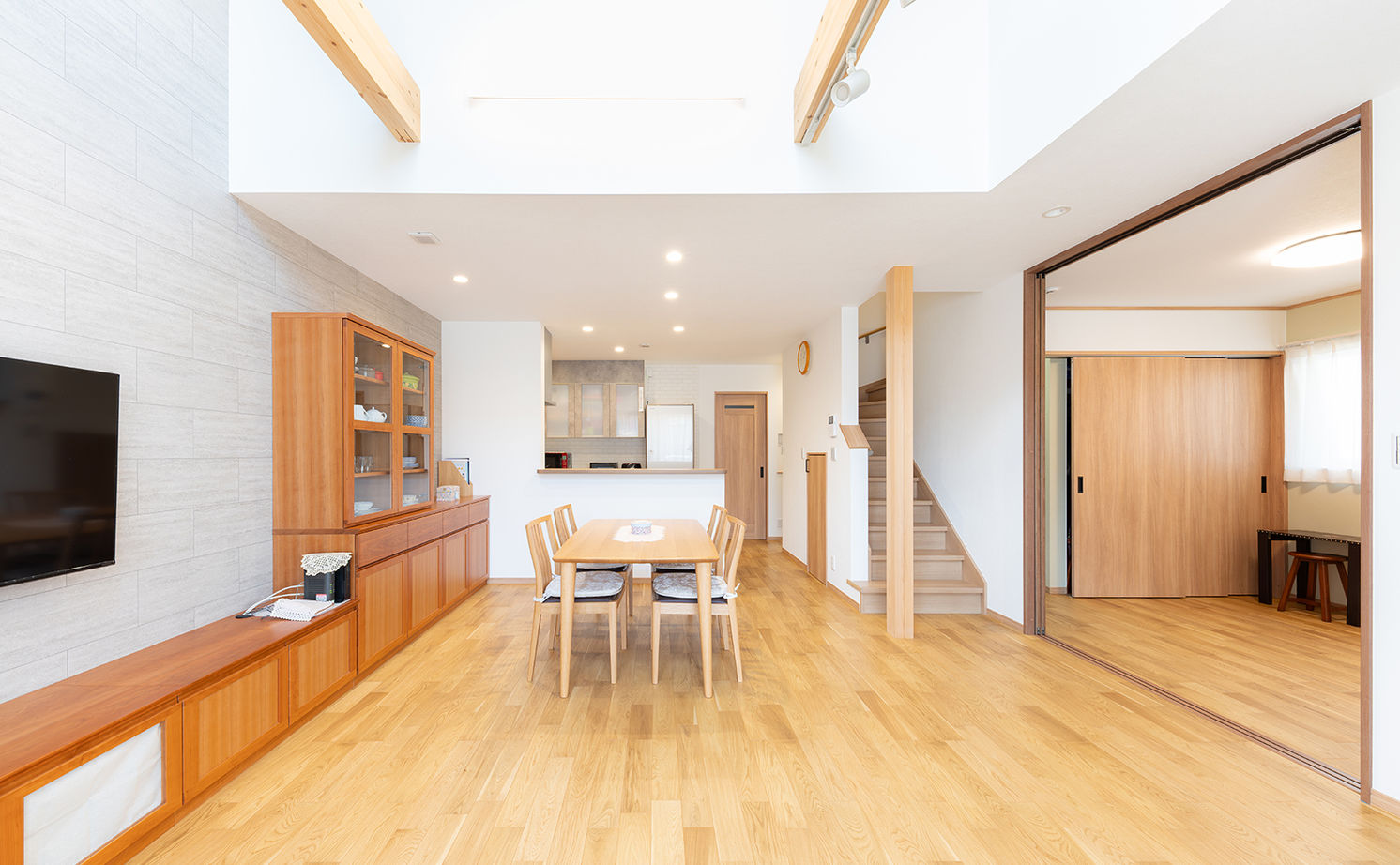 小嶋工務店 TOKYO WOOD 【間取りあり/60坪台/4000万円台/二世帯住】程よい距離感で、暮らしを大切に。完全分離のテラスハウス仕様の建築実例画像16