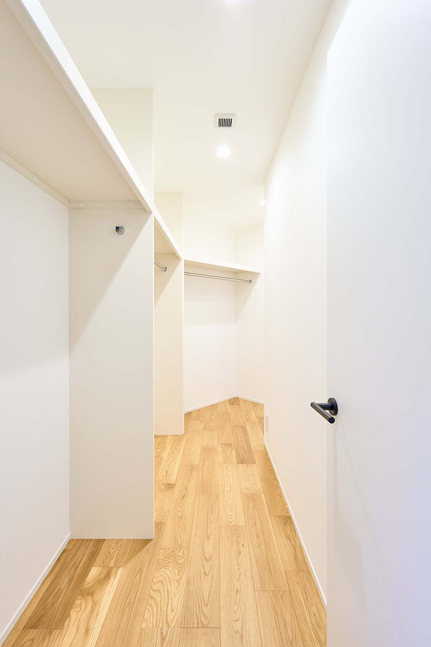 小嶋工務店 TOKYO WOOD 【間取り図あり/70坪台/3000万円台/二世帯】親と子、それぞれの暮らしを一番に考えて誕生した、ズレの邸宅の建築実例画像4