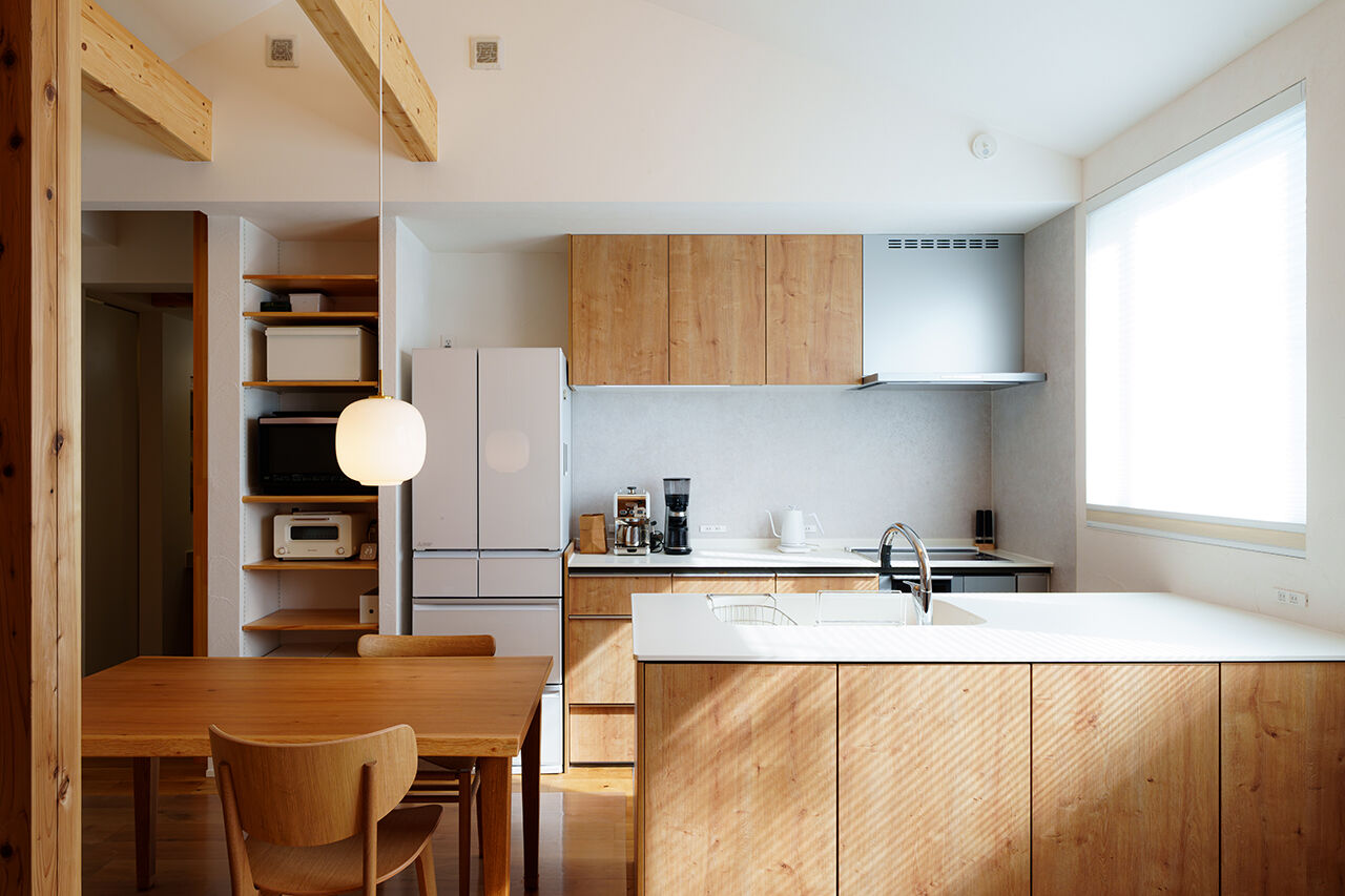 小嶋工務店 TOKYO WOOD 【間取り図あり/20坪台/3000万円台】「次はどのルート？」陽の光と自然素材に包まれた、趣味を楽しむ家の建築実例画像4