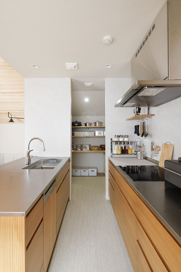 小嶋工務店 TOKYO WOOD 【間取り図あり/30坪台/4000万円～】2階LDKで楽しむ、木のぬくもりと陽光、開放感。自然を身近に感じる家の建築実例画像6